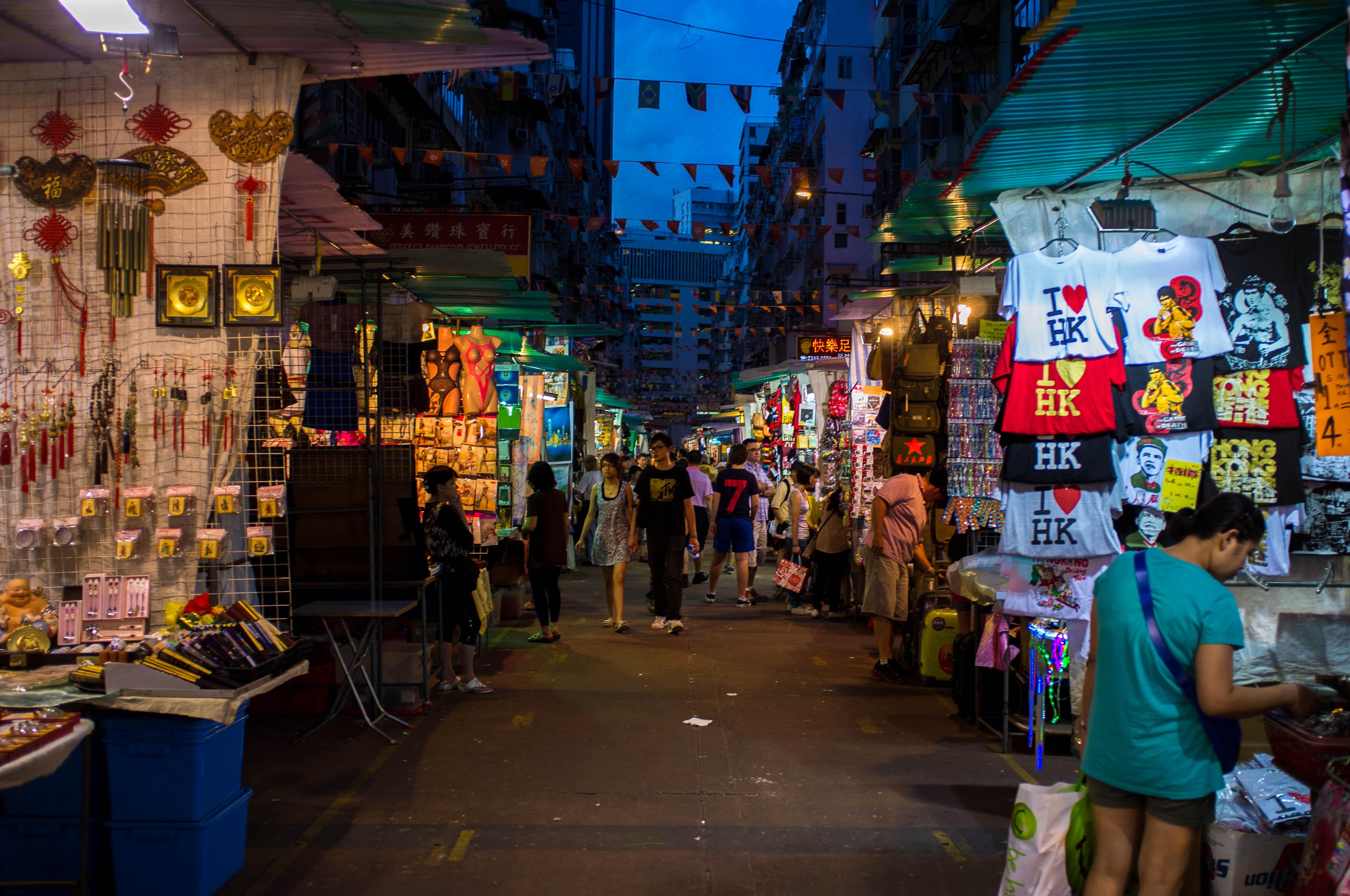 Фото Ночной рынок на Темпл-стрит