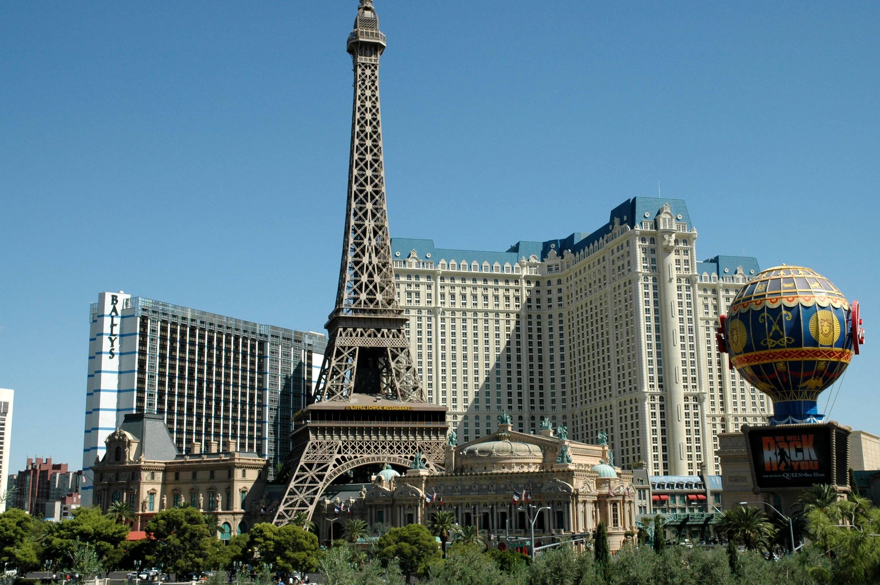 Фото Эйфелева башня отеля &quot;Париж&quot;